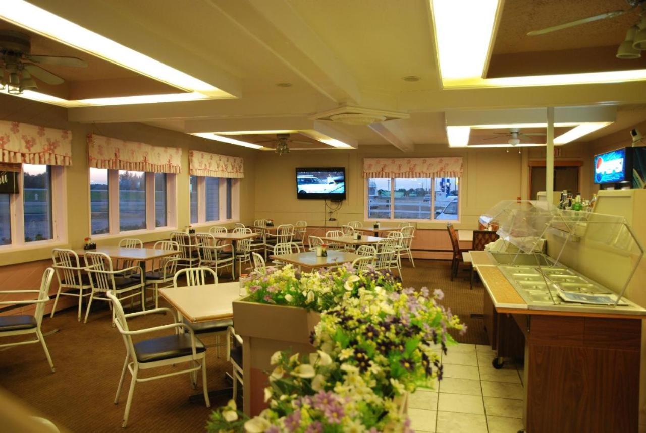 Country Garden Inn & Restaurant Smoky Lake Kültér fotó
